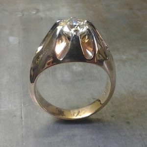 gold ring with large stone setting