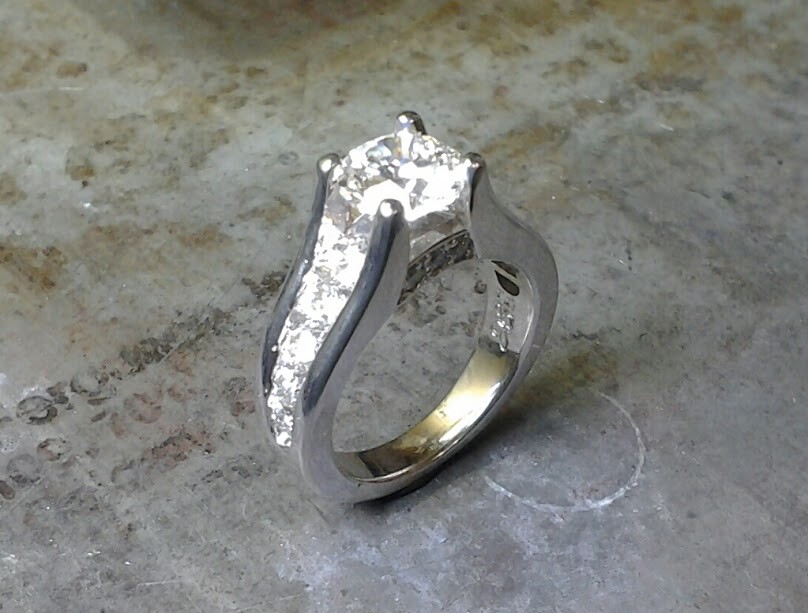 19k diamond engagement ring