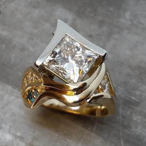 mountain, lake, owl, princess diamond 18k and 19k wedding ring