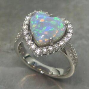 OpAL dIamond ring