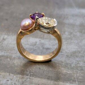18k and 19k Amethyst pearl and diamond ring
